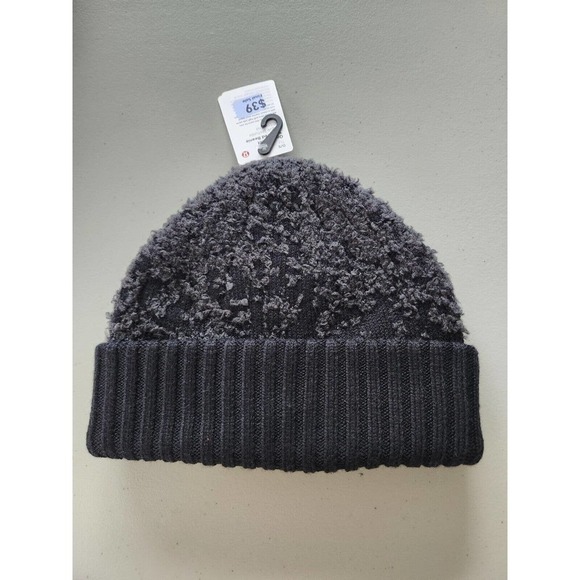 NWT Lululemon Ombre Knit Textured Beanie One size Black Gray main image 11